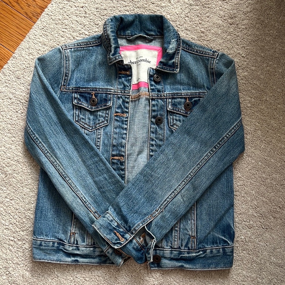 Abercrombie kid jean jacket M